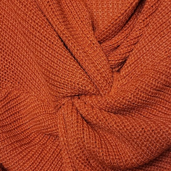 PPLA Ribbed Rio Knit Twist Back Sweater - Picture 7 of 10